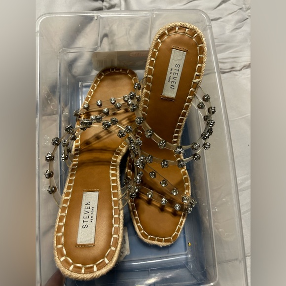 Sizzlin Summer - Picture 2 of 3